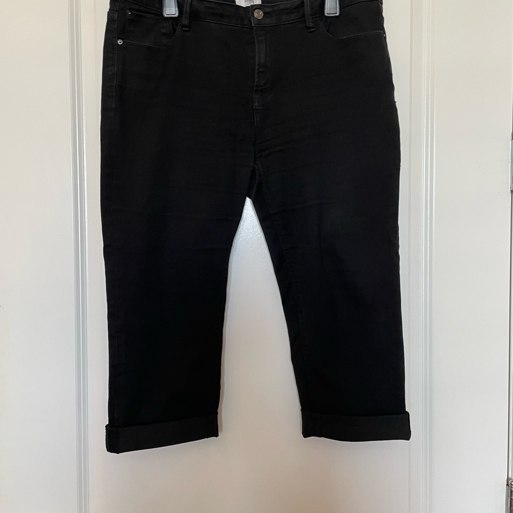 Kensie Classic Black Women's Cropped Cuff Jeans